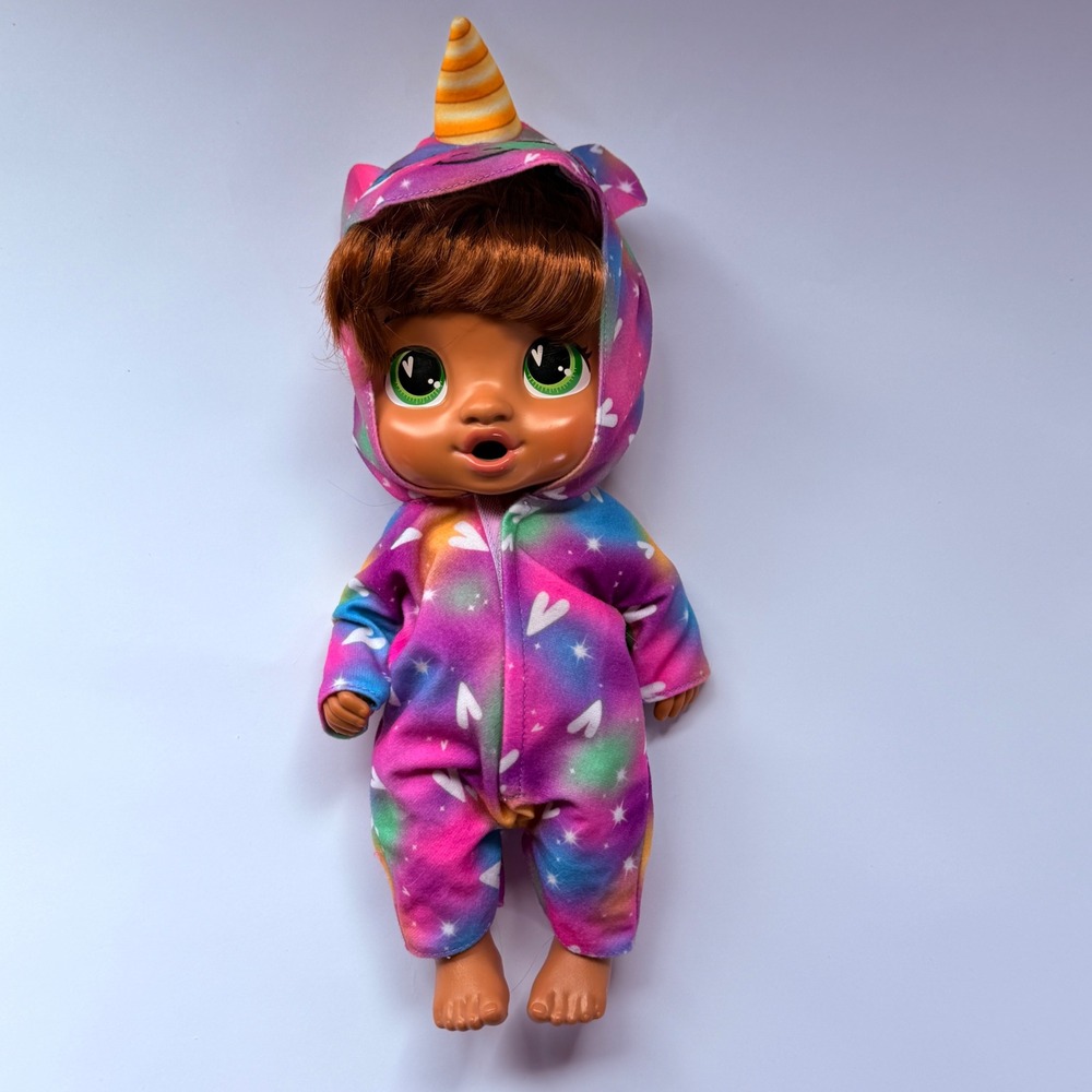 Baby Alive Sophia Sparkle Doll and Accessories Set - Picture 2 of 11